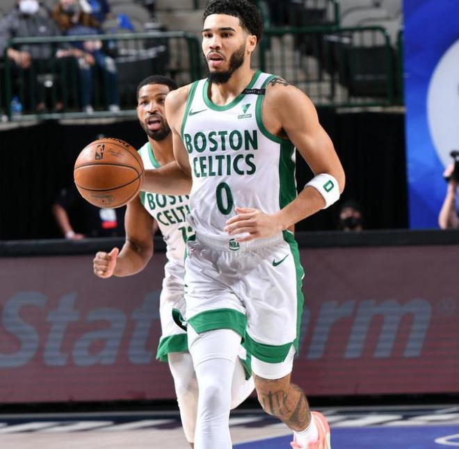 体育娱乐-关键时刻体能课后，巴塞罗那调整名单备战全明星赛，引发热议，更衣室氛围转暖的简单介绍