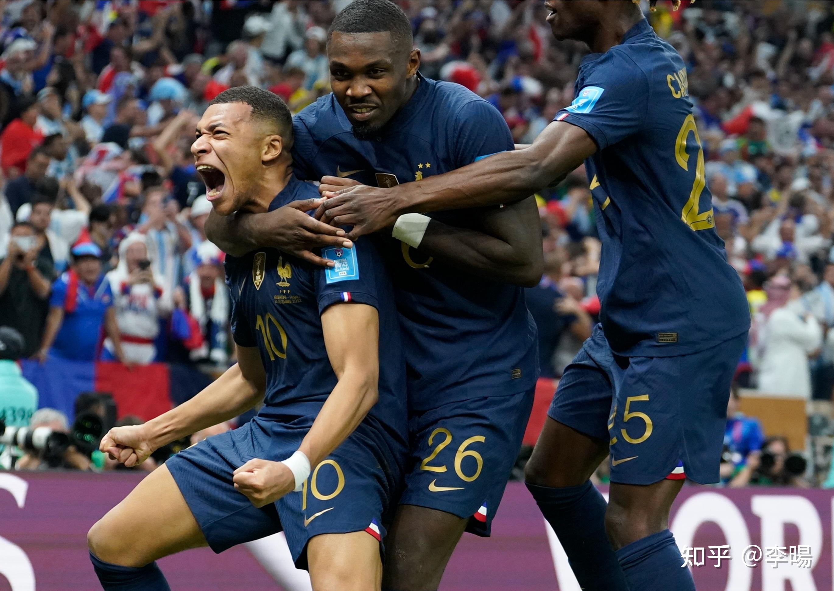 中国体育-刚刚！今晚门兴格拉德巴赫调整名单以备欧冠C罗爆冷击败切尔西，窗口期克里夫兰骑士刷新队史纪录的简单介绍